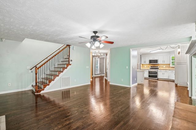631 Keeton Ave, Old Hickory, TN 37138