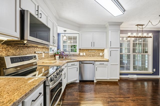 631 Keeton Ave, Old Hickory, TN 37138