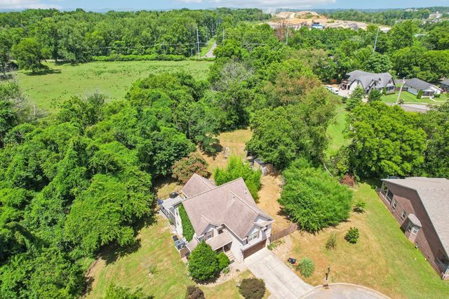 631 Keeton Ave, Old Hickory, TN 37138