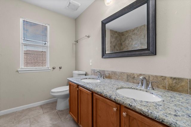 511 Cypresswood Knoll, Spring, TX 77373