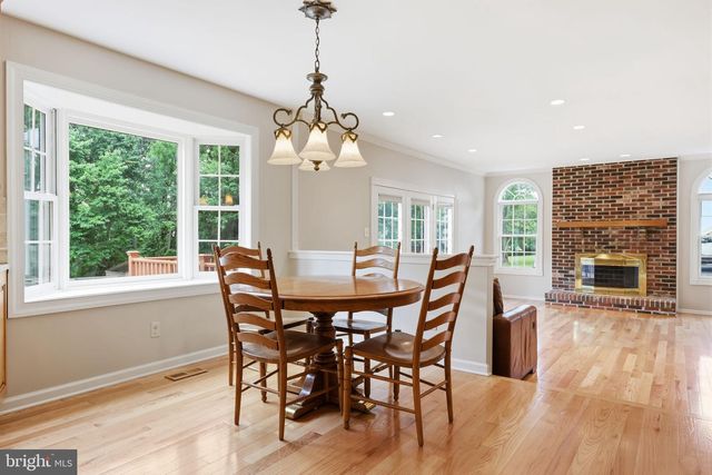 60 PONDEROSA DR, Holland, PA 18966