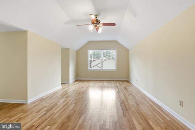 60 PONDEROSA DR, Holland, PA 18966