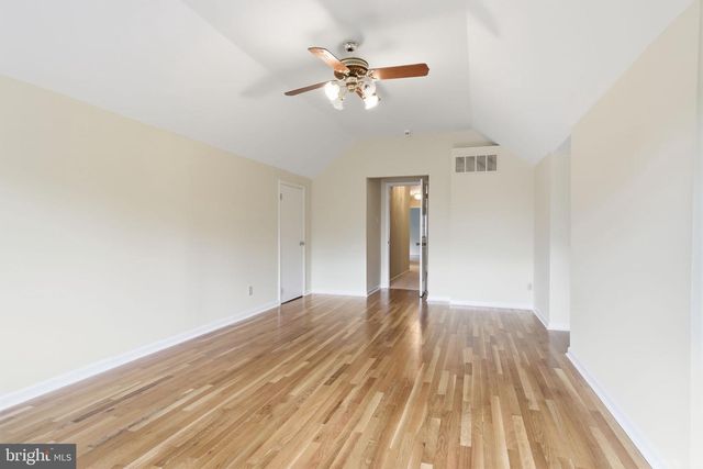 60 PONDEROSA DR, Holland, PA 18966