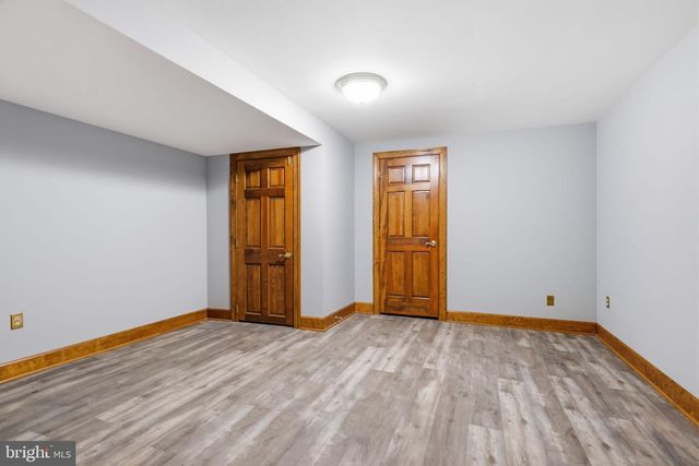 60 PONDEROSA DR, Holland, PA 18966