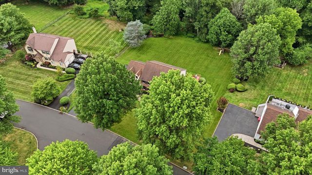 60 PONDEROSA DR, Holland, PA 18966