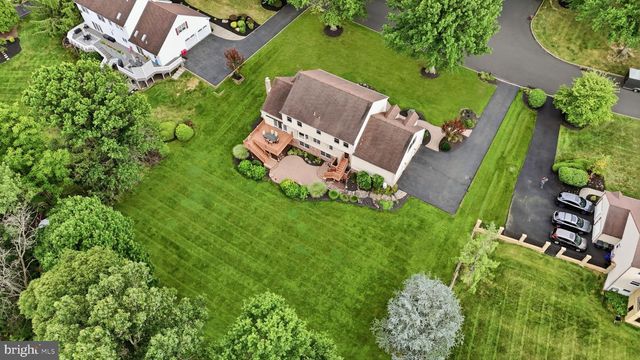 60 PONDEROSA DR, Holland, PA 18966
