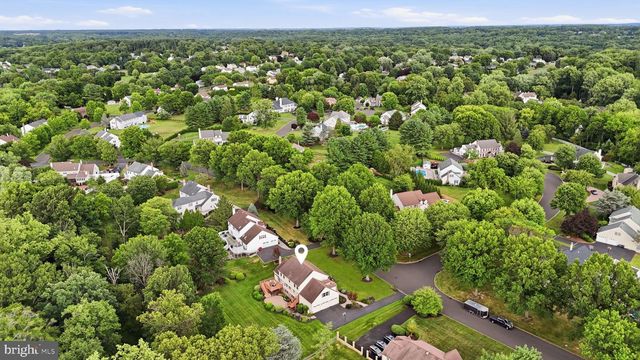 60 PONDEROSA DR, Holland, PA 18966