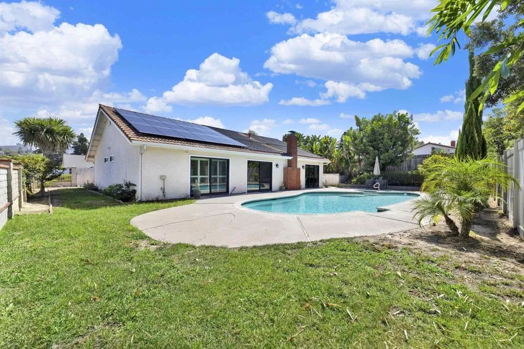 7701 Garboso Pl, Carlsbad, CA 92009