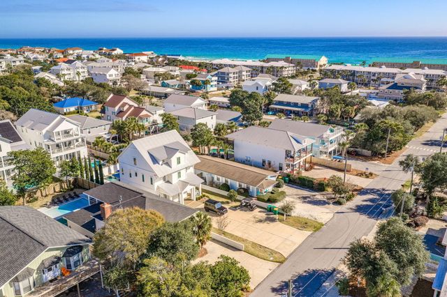 91 Cobia Street, Destin, FL 32541