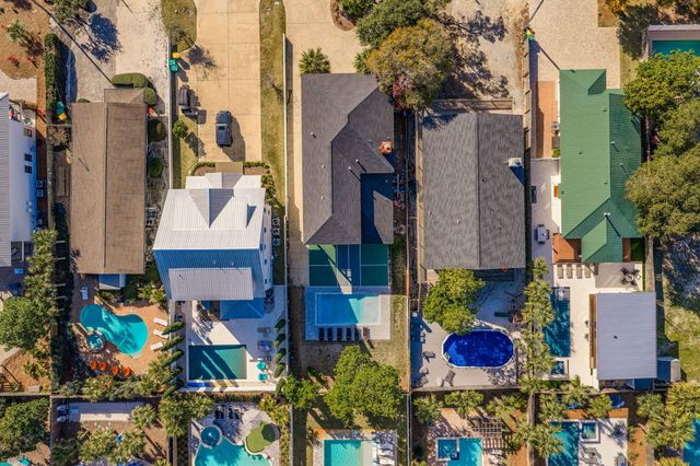 91 Cobia Street, Destin, FL 32541