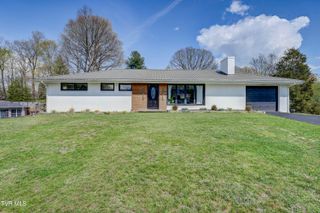616 Hammond Avenue, Mount Carmel, TN 37645