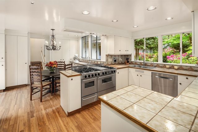 114 NW Highland Drive, Shoreline, WA 98177