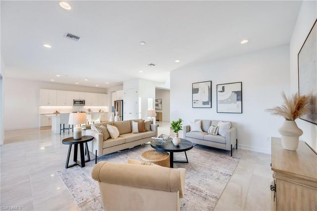 12775 Woodbury DR, Estero, FL 33928