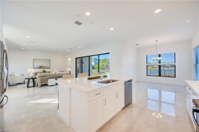 12775 Woodbury DR, Estero, FL 33928