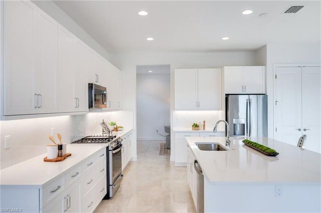 12775 Woodbury DR, Estero, FL 33928