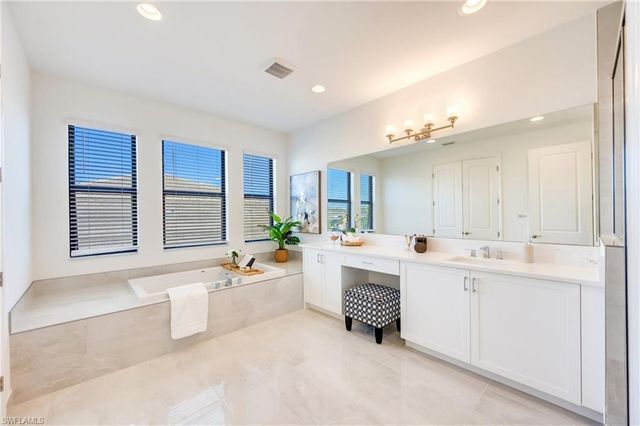 12775 Woodbury DR, Estero, FL 33928