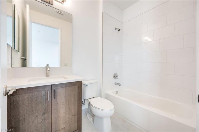 12775 Woodbury DR, Estero, FL 33928