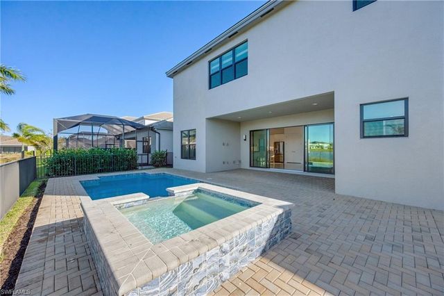 12775 Woodbury DR, Estero, FL 33928