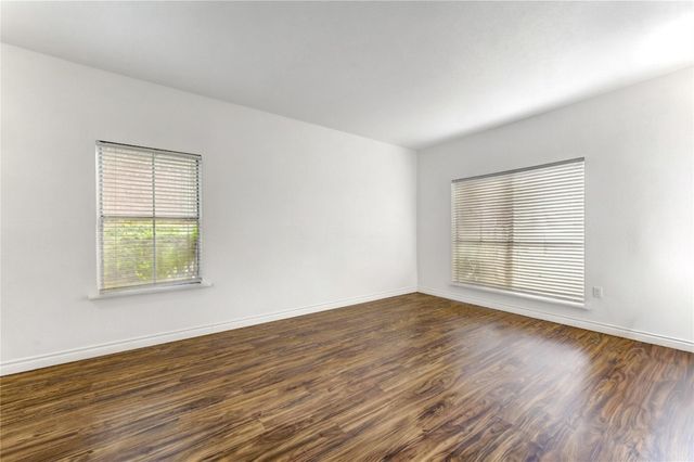 830 Threadneedle Street 224, Houston, TX 77079