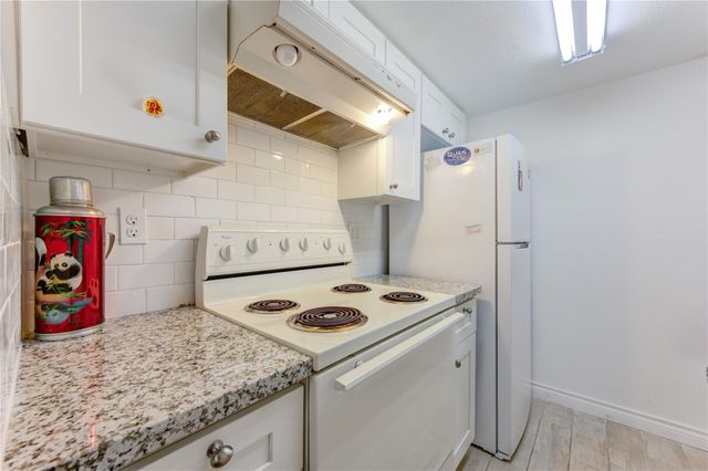 830 Threadneedle Street 224, Houston, TX 77079