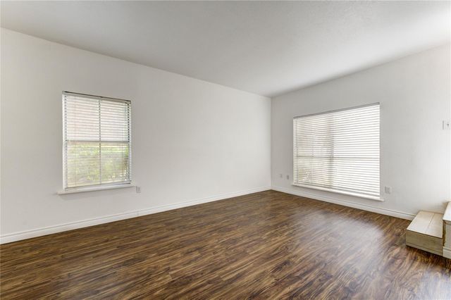 830 Threadneedle Street 224, Houston, TX 77079