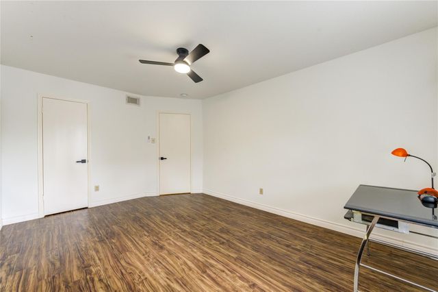 830 Threadneedle Street 224, Houston, TX 77079
