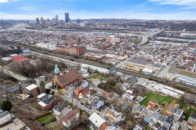 2415 Leticoe Street, South Side, PA 15203