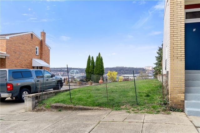 2415 Leticoe Street, South Side, PA 15203