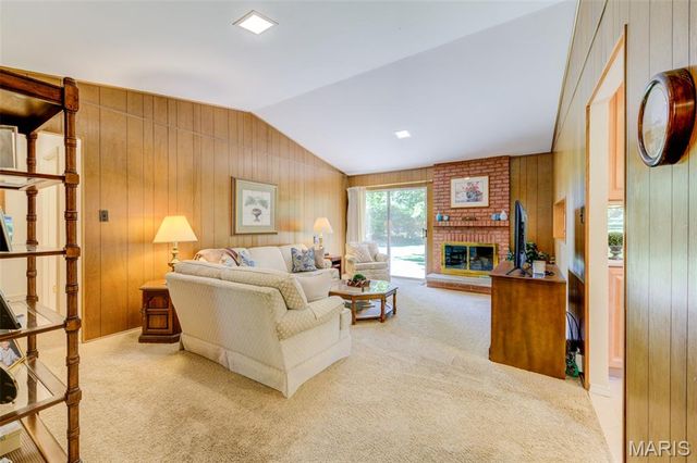 38 Forestvale Drive, Chesterfield, MO 63017