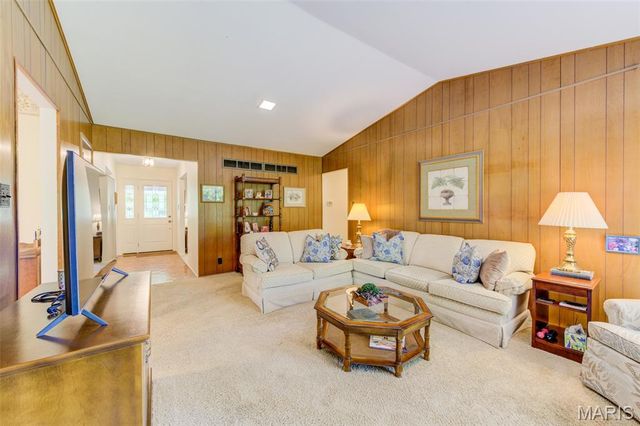 38 Forestvale Drive, Chesterfield, MO 63017