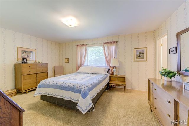 38 Forestvale Drive, Chesterfield, MO 63017