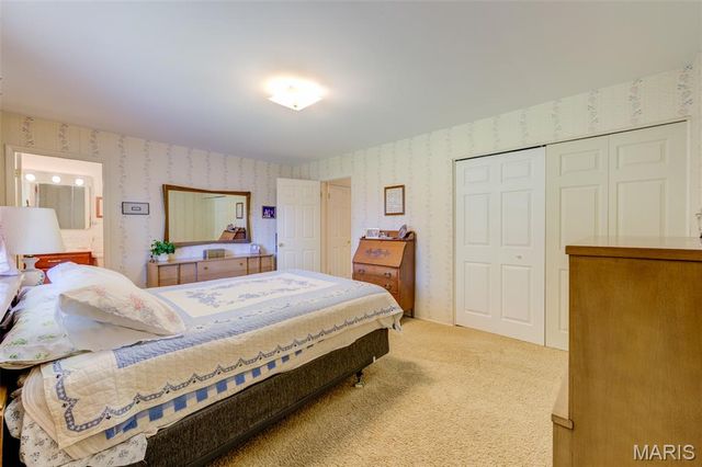38 Forestvale Drive, Chesterfield, MO 63017