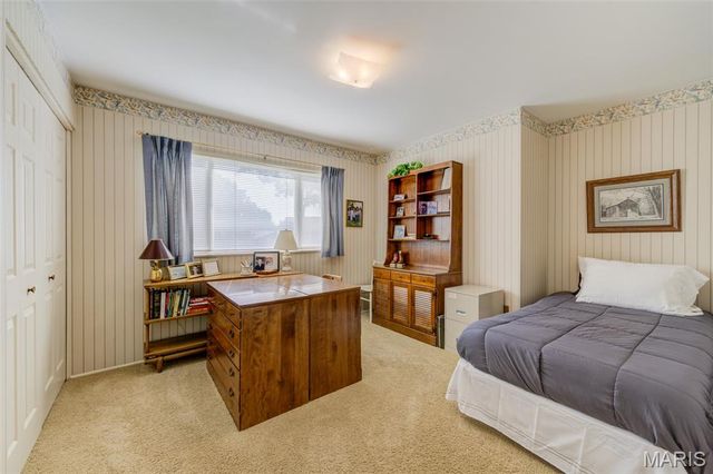38 Forestvale Drive, Chesterfield, MO 63017