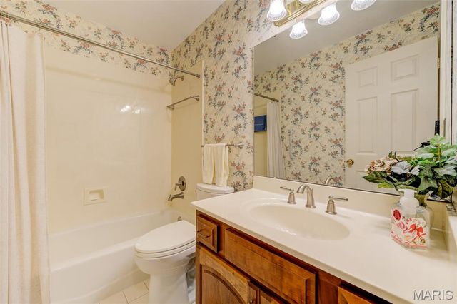 38 Forestvale Drive, Chesterfield, MO 63017
