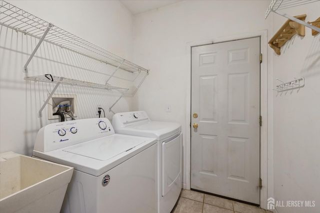 13 Johnson Avenue, Monroe, NJ 08831