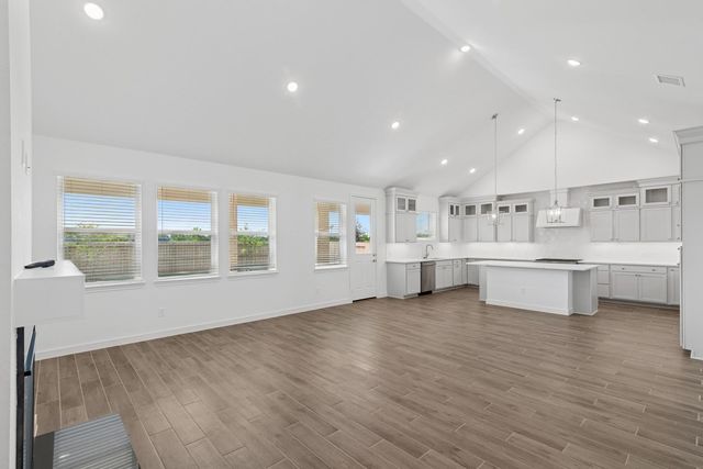 12114 Old Fashion Circle, Mont Belvieu, TX 77535