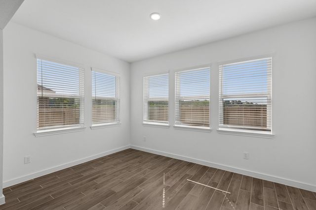 12114 Old Fashion Circle, Mont Belvieu, TX 77535