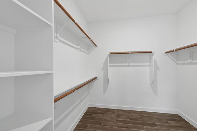 12114 Old Fashion Circle, Mont Belvieu, TX 77535