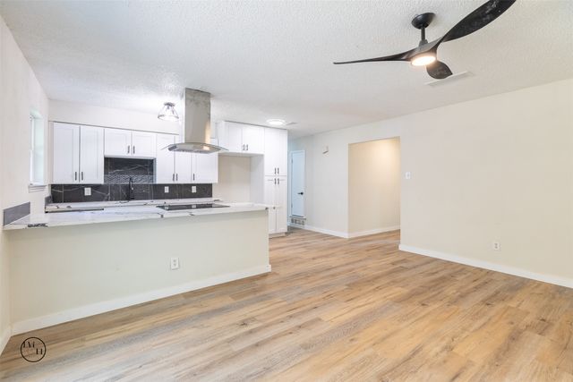 2318 May Lane, Grand Prairie, TX 75050