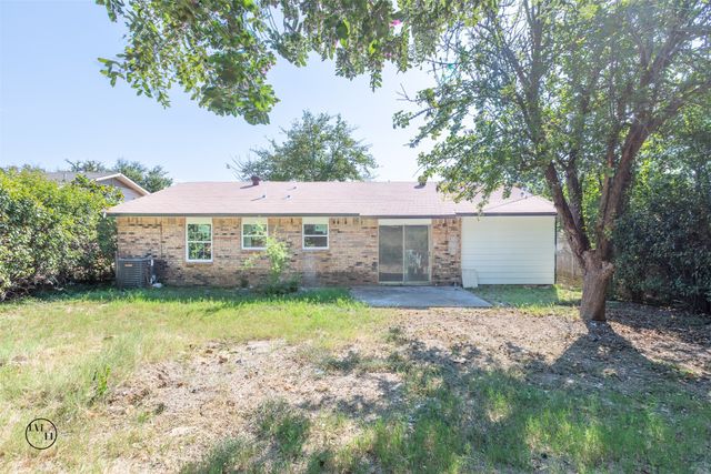 2318 May Lane, Grand Prairie, TX 75050