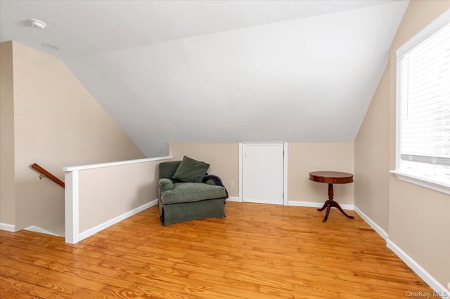 2 Inwood Road, Glen Cove, NY 11542
