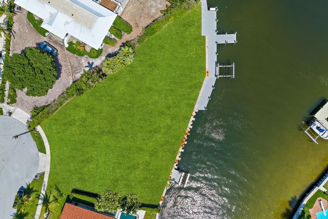 1454 Point Way, North Palm Beach, FL 33408