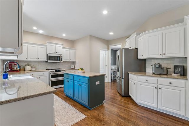 19769 W 107th Street, Olathe, KS 66061