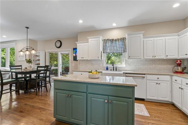 19769 W 107th Street, Olathe, KS 66061