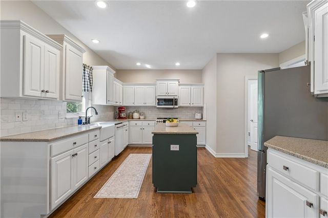 19769 W 107th Street, Olathe, KS 66061