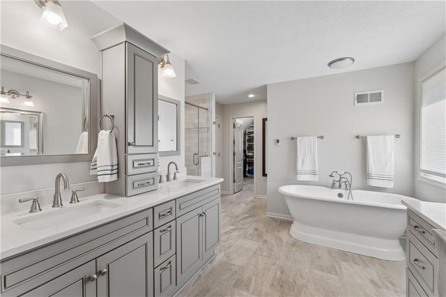 19769 W 107th Street, Olathe, KS 66061