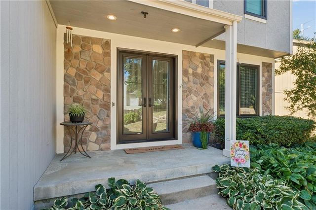 19769 W 107th Street, Olathe, KS 66061
