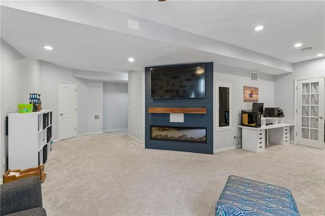 19769 W 107th Street, Olathe, KS 66061