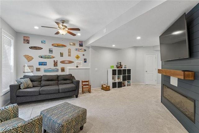 19769 W 107th Street, Olathe, KS 66061