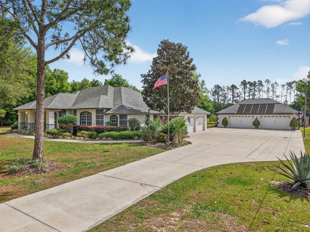19703 TWIN PONDS ROAD, Umatilla, FL 32784